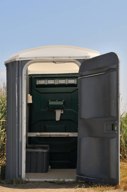 Best Portable toilet rental cost  in Trenton, OH